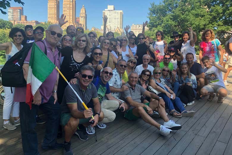 Des touristes protifant de la visite dans New York