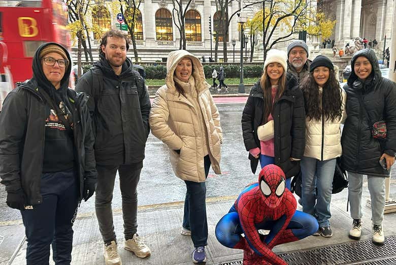 Conociendo a los superhéroes de Nueva York