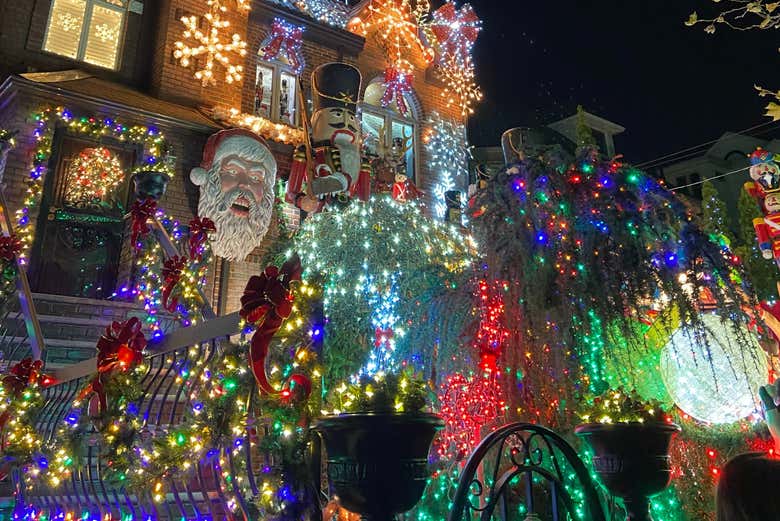 Decoraciones navideñas en Dyker Heights