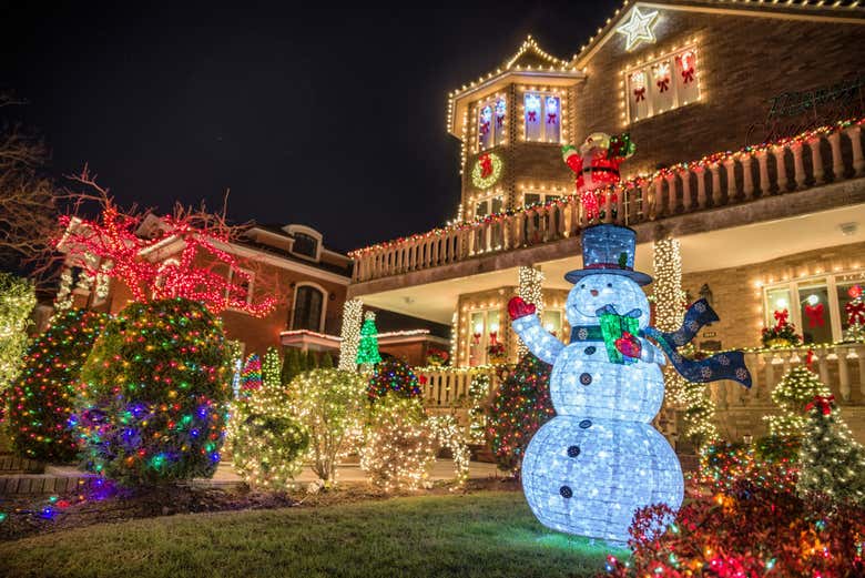 Welcome to Dyker Heights!