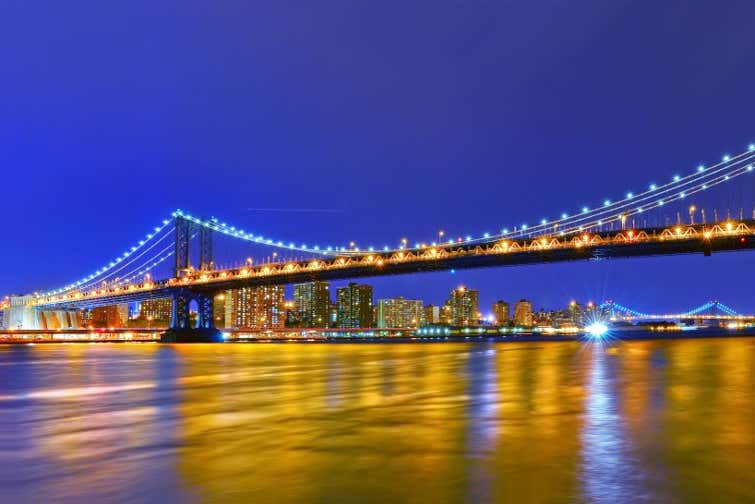 See the city that never sleeps at night!