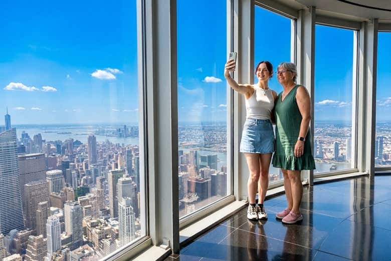 Una familia en el mirador del Empire State