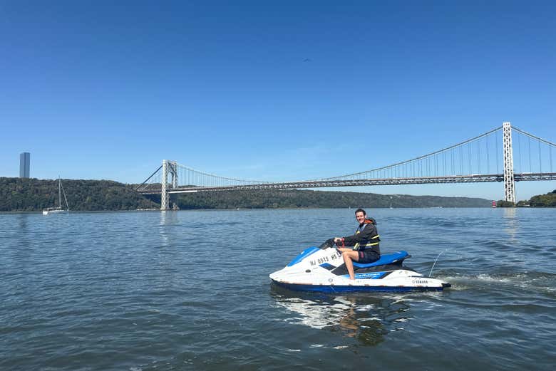 Cruise past the George Washington Bridge