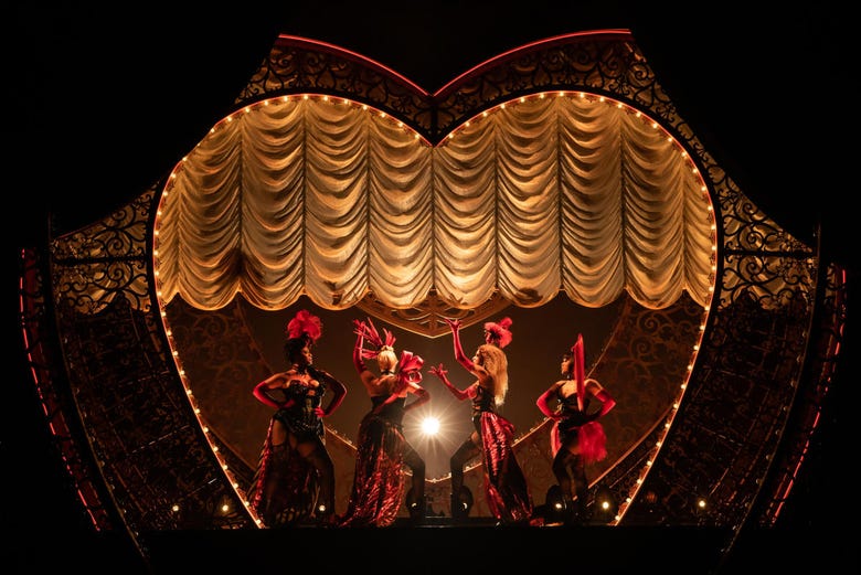 Desfrutando do musical Moulin Rouge em Nova York