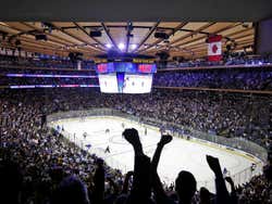 Disfrutando de los New York Rangers