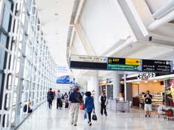 Interior del Aeropuerto Newark