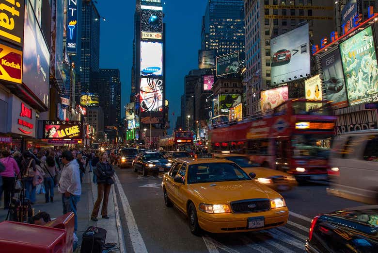 Times Square al caer la noche