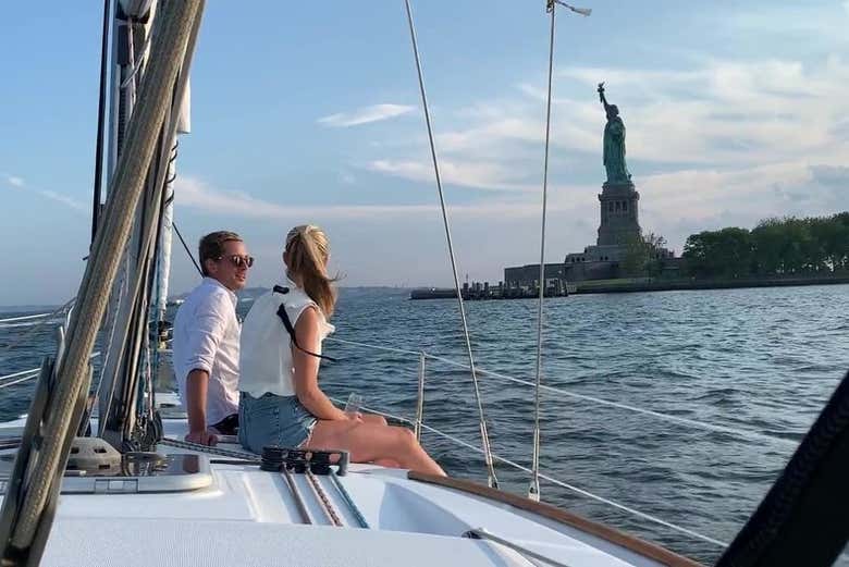 Contemplando la Estatua de la Libertad