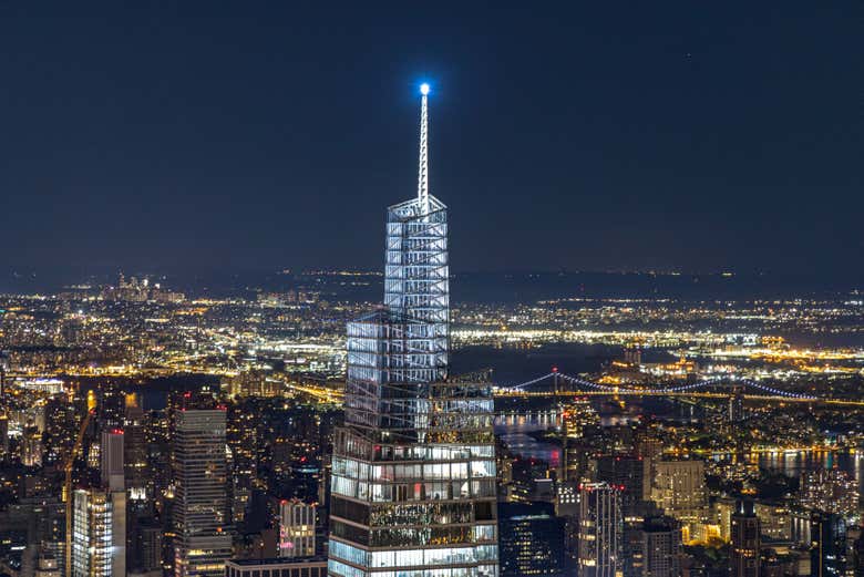 Il grattacielo One Vanderbilt di notte
