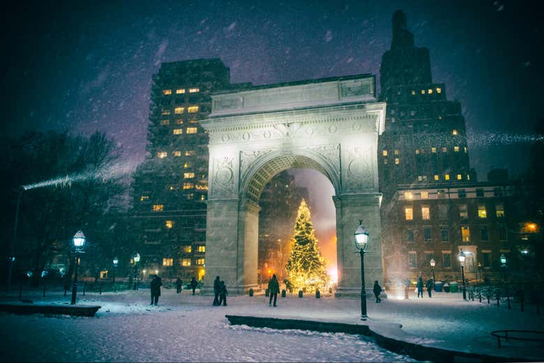 Promenade nocturne dans le Washington Square Park