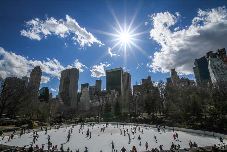 Wollman Rink en un día soleado