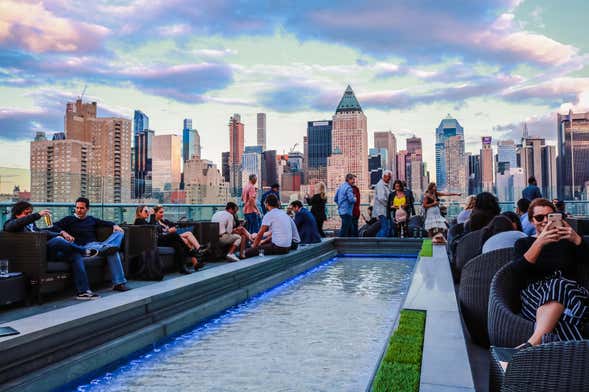 New York Rooftop Lounge Experience