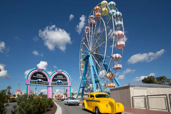 Entrada a 1 o 2 atracciones de Old Town Entertainment District