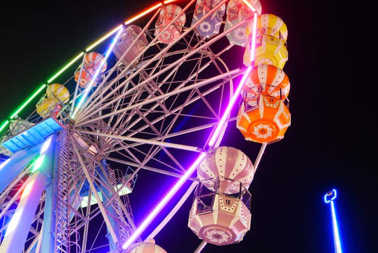 A roda gigante à noite