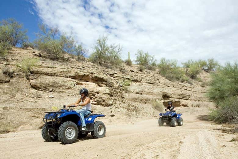 Atravesando los cañones del desierto de Sonora