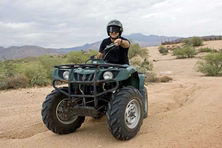 Disfrutando del paseo en quad