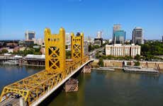 Paseo en barco por el río Sacramento