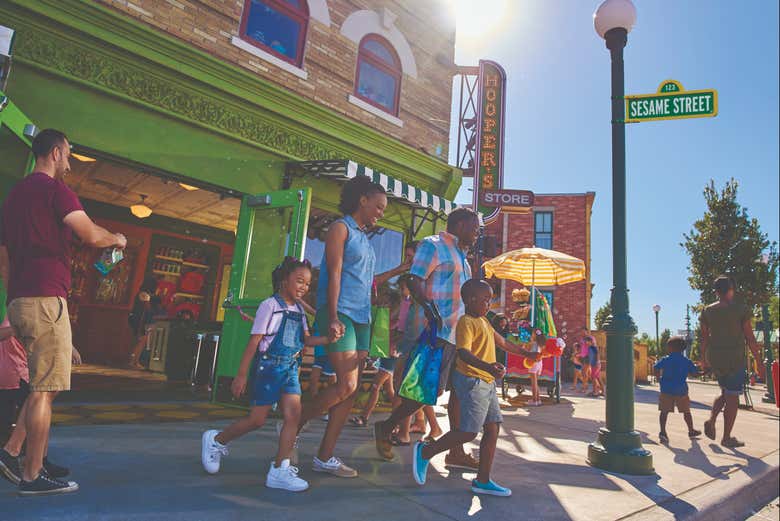 Une famille profitant de Sesame Place