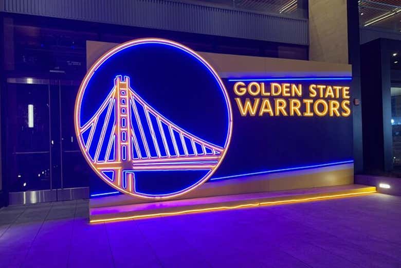 Um cartaz dos Golden State Warriors