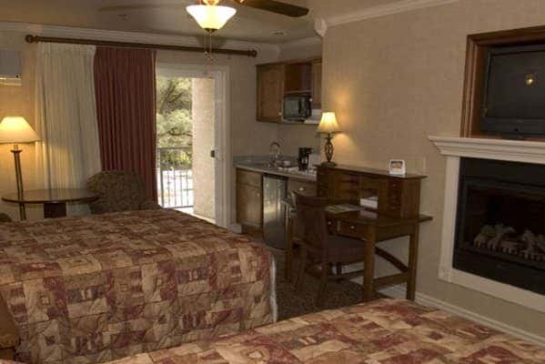 Room at the View Lodge