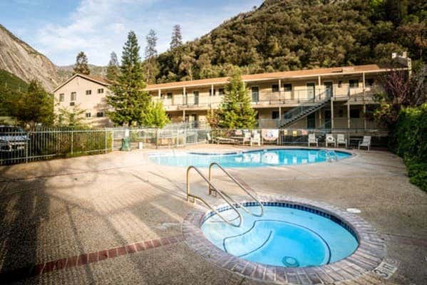 Swimming pools at the View Lodge hotel