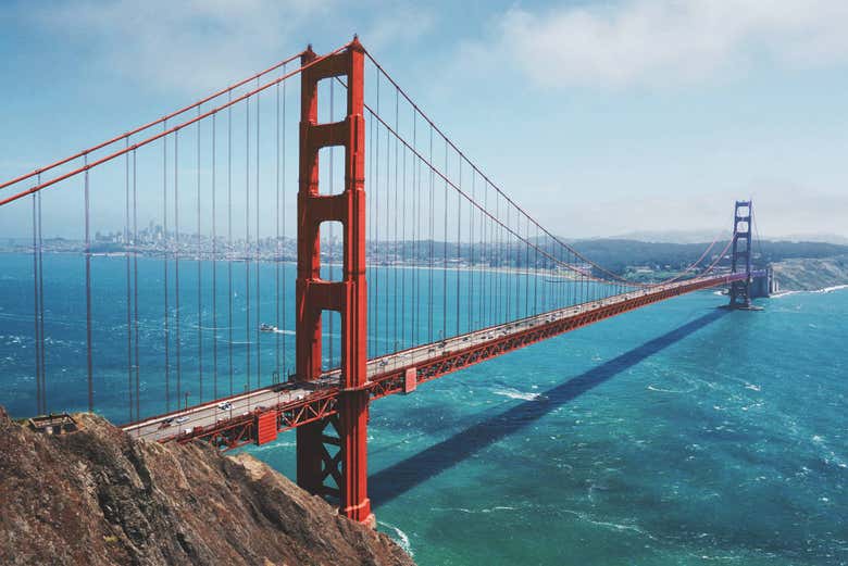 Contemplando el famoso puente Golden Gate