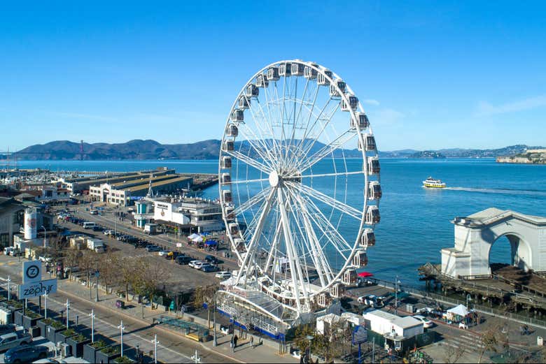Vistas panorámicas de SkyStar Wheel en San Francisco