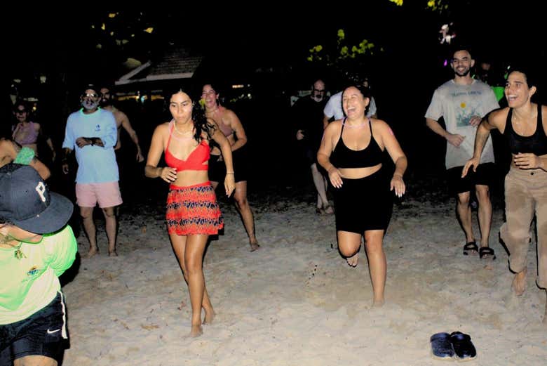 Cours de salsa sur la plage