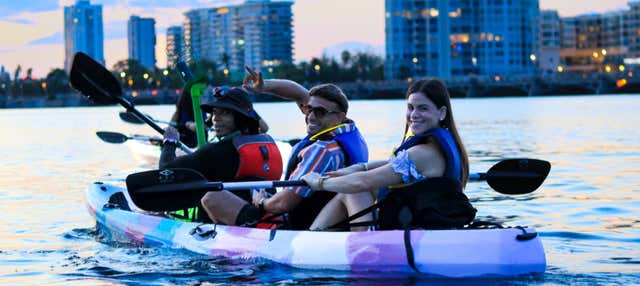 Tour en kayak por la Laguna del Condado + Clase de salsa