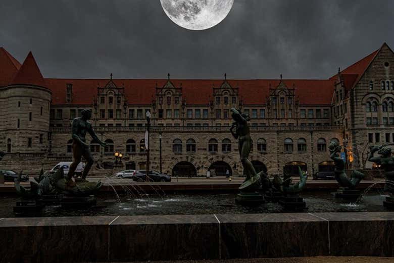 Si dice che di notte diversi fantasmi infestino St. Louis