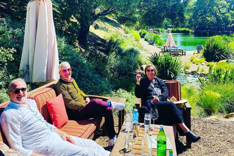 Disfrutando de una de las bodegas