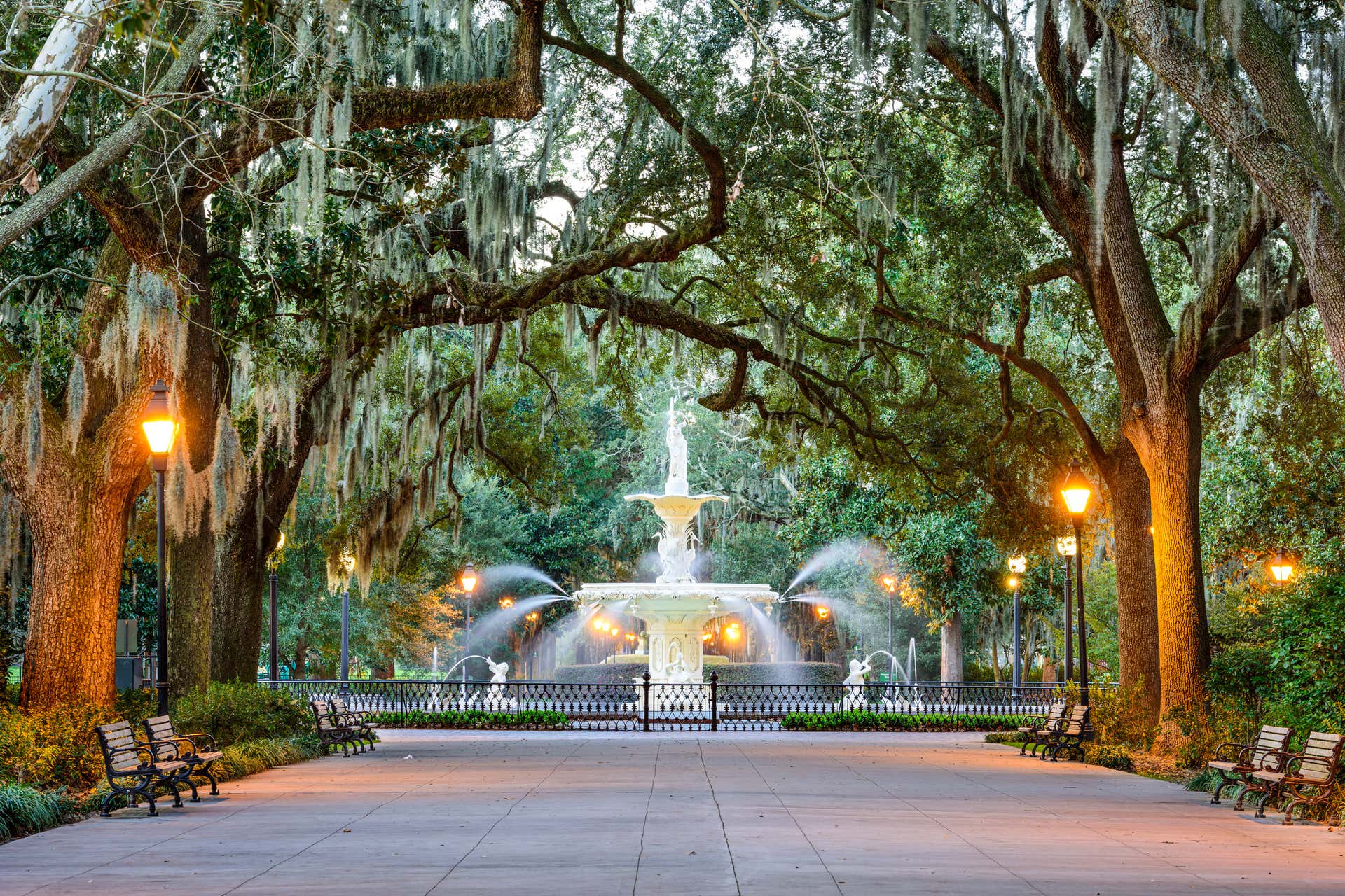Savannah Private Walking Tour - Book Online at Civitatis.com