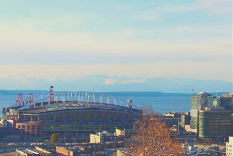 Panorámica de Lumen Field con la bahía de Elliot al fondo