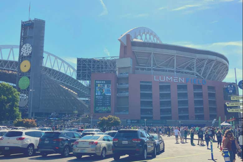 El aparcamiento fuera del estadio Lumen Field