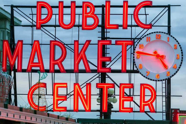 Panneau à l'entrée du marché de Pike Place