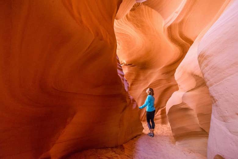 Explore Antelope Canyon X