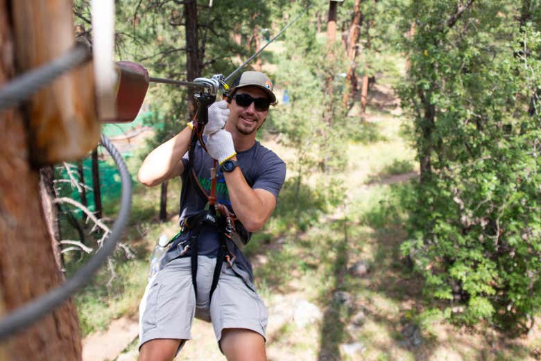Praticando tirolesa em Flagstaff