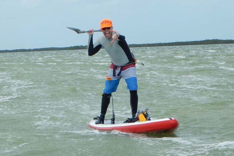 Facendo pratica di paddle surf a Tavernier