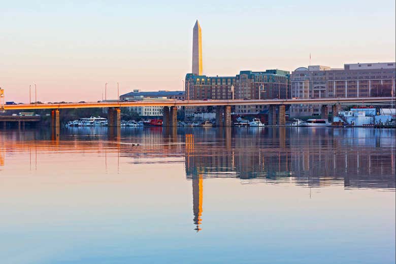 Discover Washington from the water