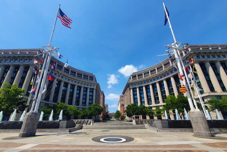El Monumento a la Marina de los Estados Unidos
