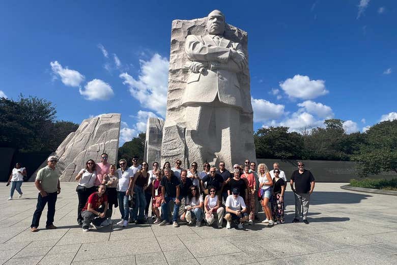 Frente al Monumento a Martin Luther King, Jr.