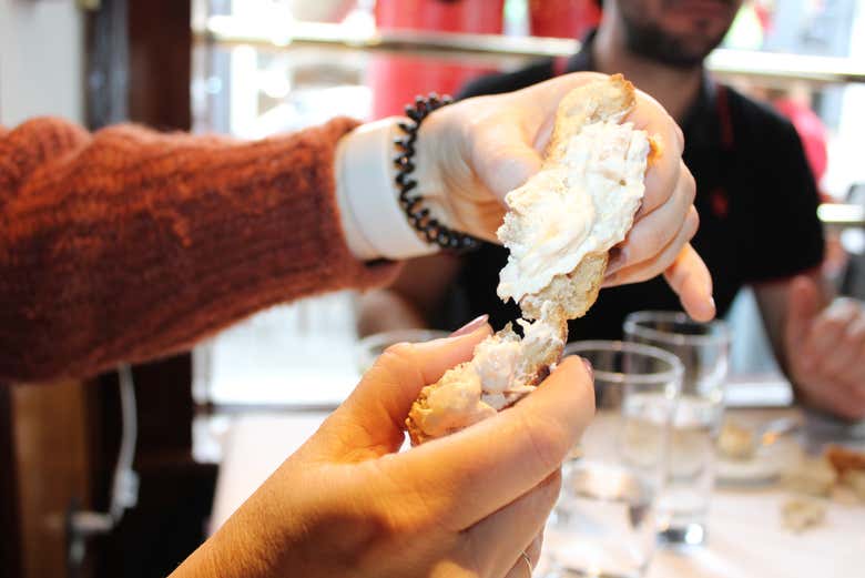 Probando la gastronomía de la ciudad