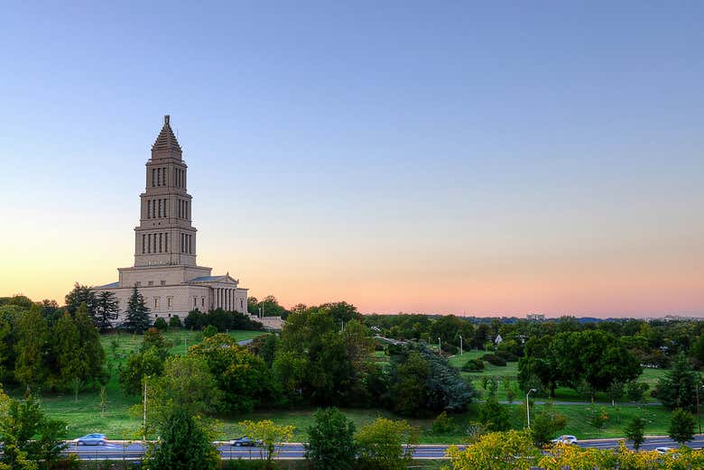 Temple Maçonnique George Washington au coucher du soleil