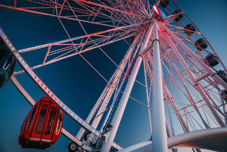 Entrada a Skywheel Tallin