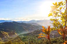 Mirante de Kennon Road, aldeia Tam-Awan e Academia Militar