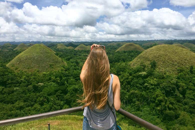Admirando as Chocolate Hills