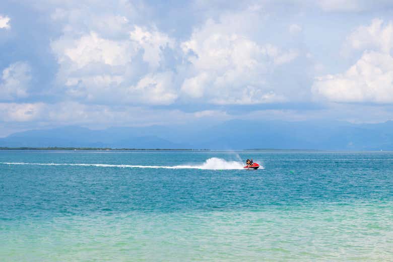 Faire du jet ski à Boracay