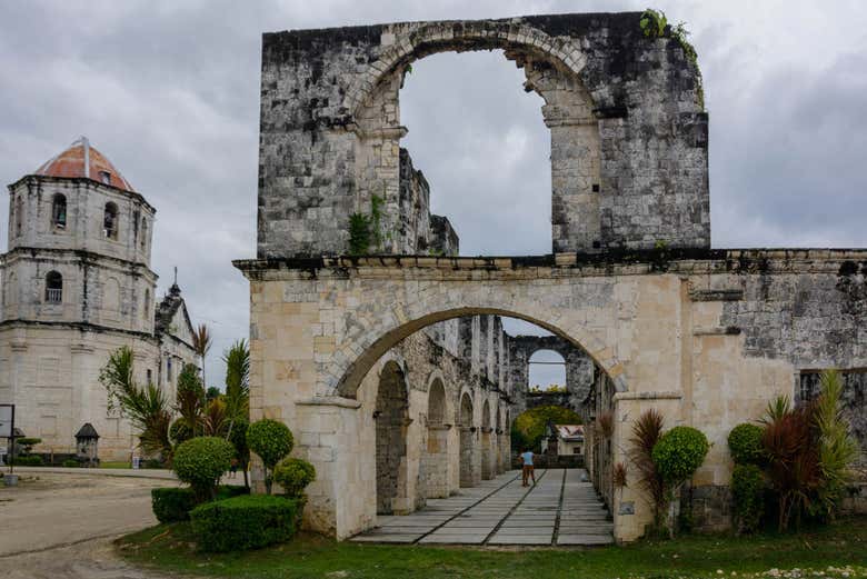 Ruinas del Cuartel, en el Parque Patrimonio de Oslob