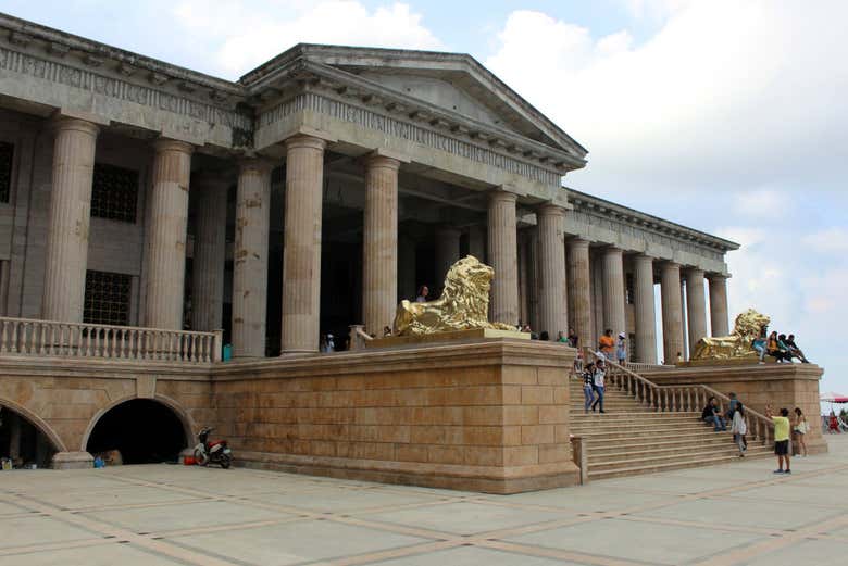Temple Leah
