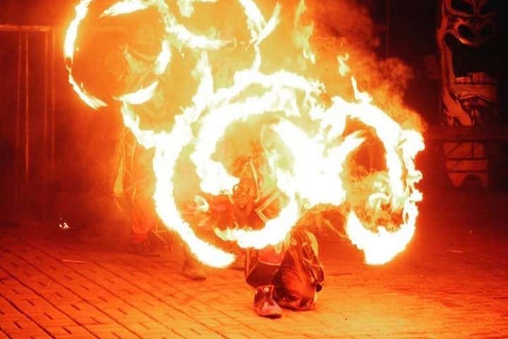 Tribu K’Mindanawan fire dance